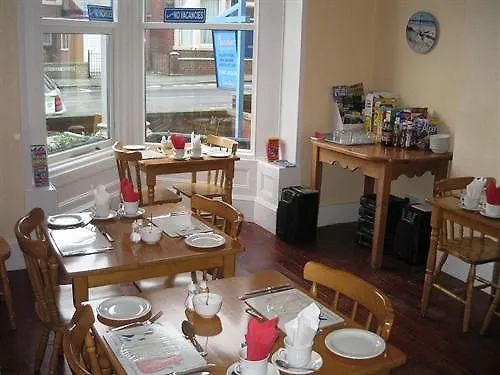 Beaches Guest House Whitby Hotel